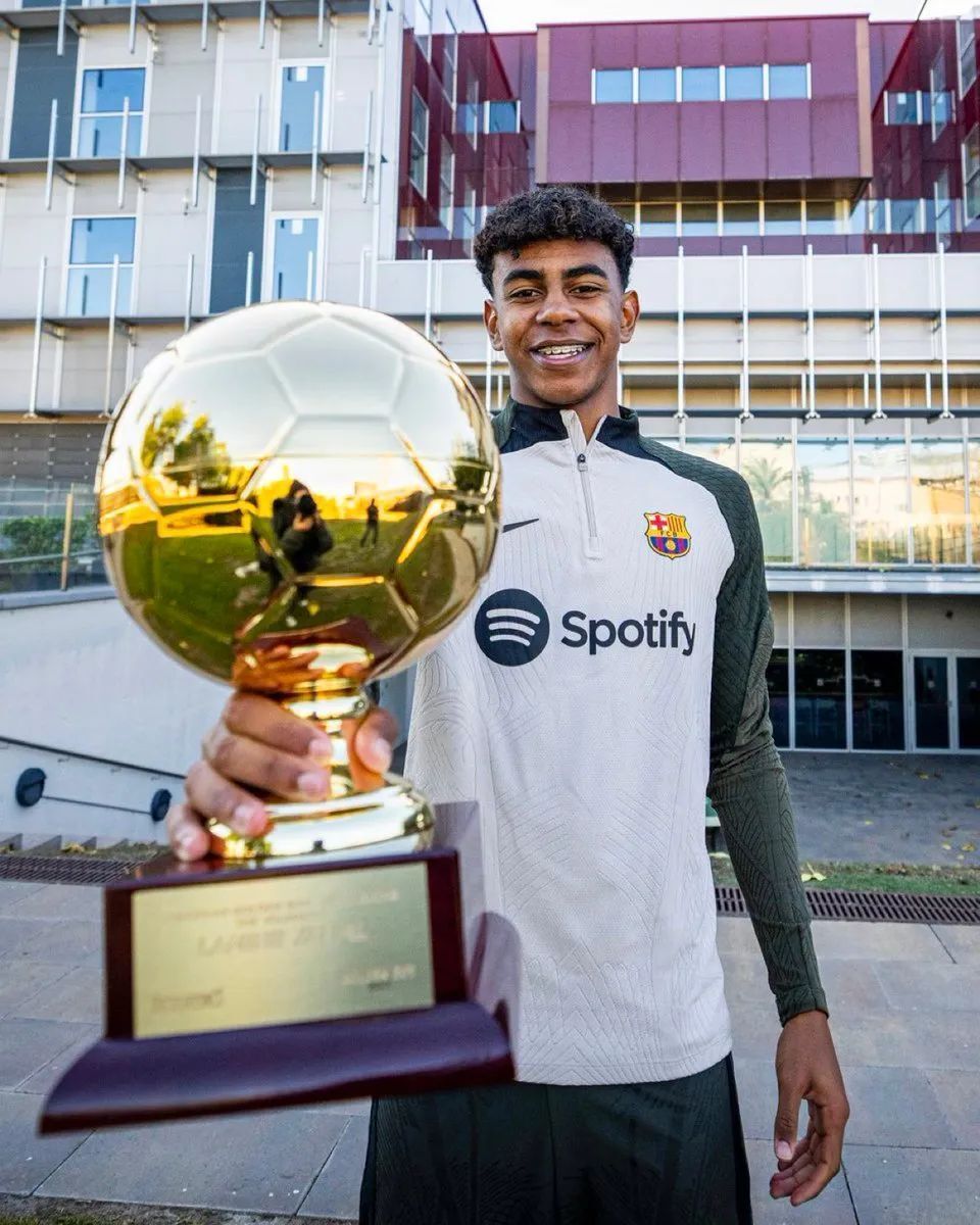 球员被球迷喊“去找个班上”，加图索：坦白地说这让我很难受