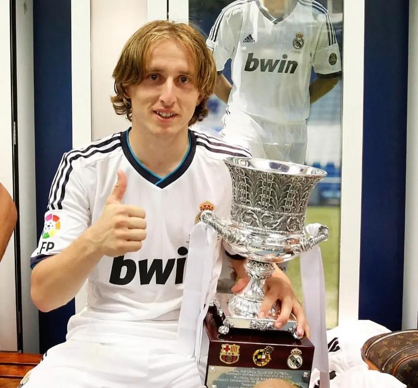 国脚连续进球引领全队节奏