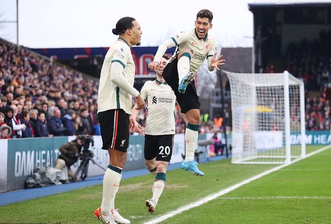 天空：维萨未随布伦特福德前往客场参加比赛，他仍渴望离队