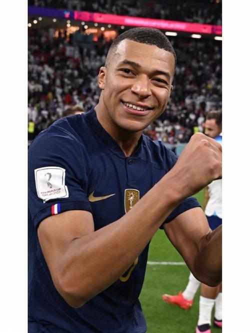 祝贺！梅西斩获第47个冠军，美职联总决赛：迈阿密国际3-1温哥华