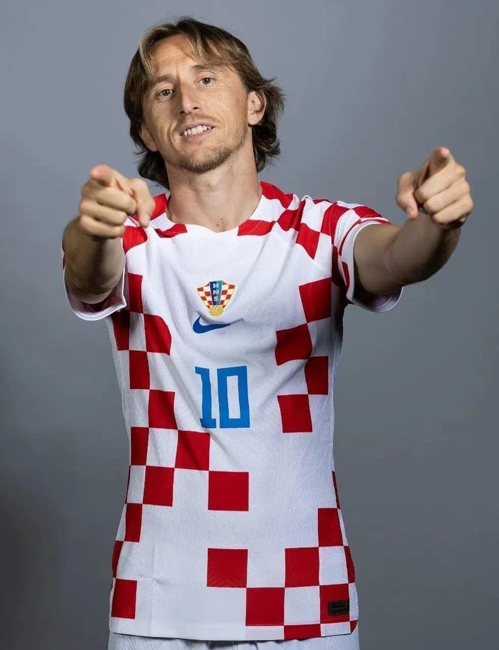 迪尼：谢什科在场上犹豫不决，他从来都和队友不在一个频道上